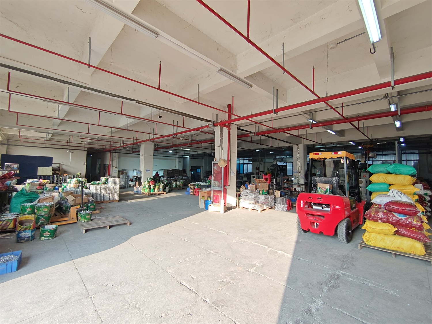Perfume Packaging Factory